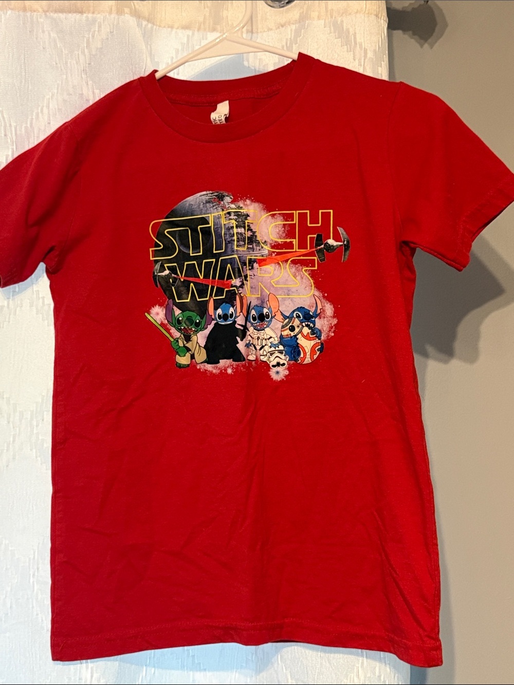 Kids Disney Red 'Stitch Wars' Graphic Tee youth Large